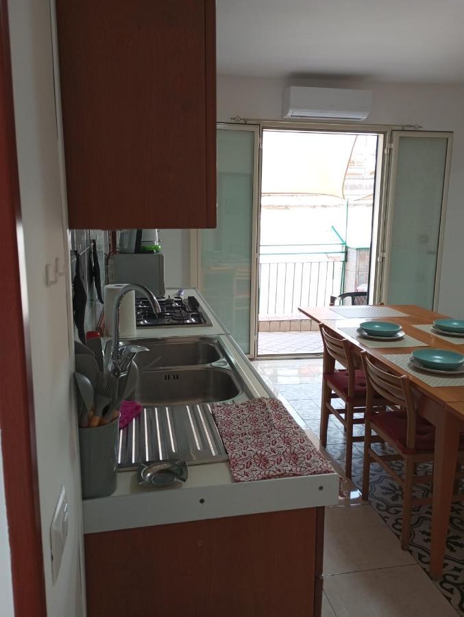 Spaccanapoli House ภายนอก รูปภาพ